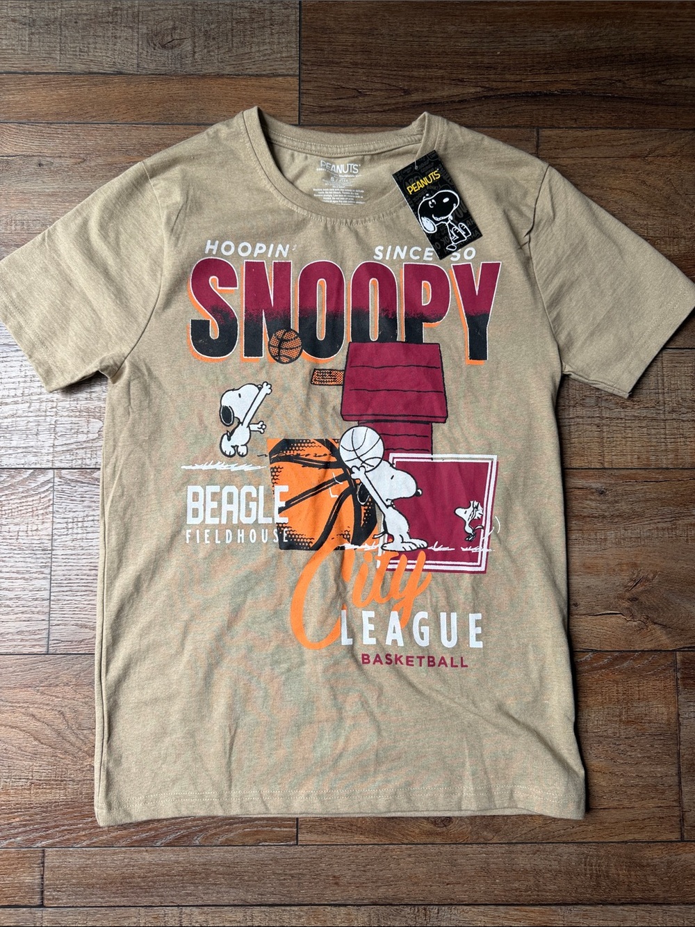Peanuts Tan Snoopy Basketball Graphic Tee New Size Small